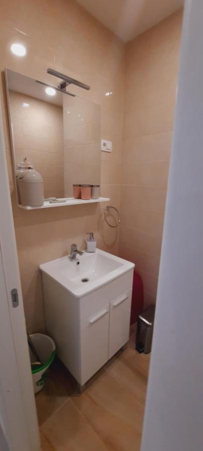 Apartments Suho Komiža Extérieur photo