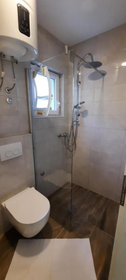 Apartments Suho Komiža Extérieur photo